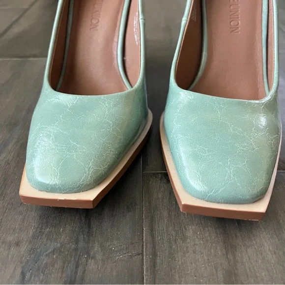 Gabrielle Union Niketa Vegan Leather Square Toe Pumps - Size 6 - Picture 9 of 14